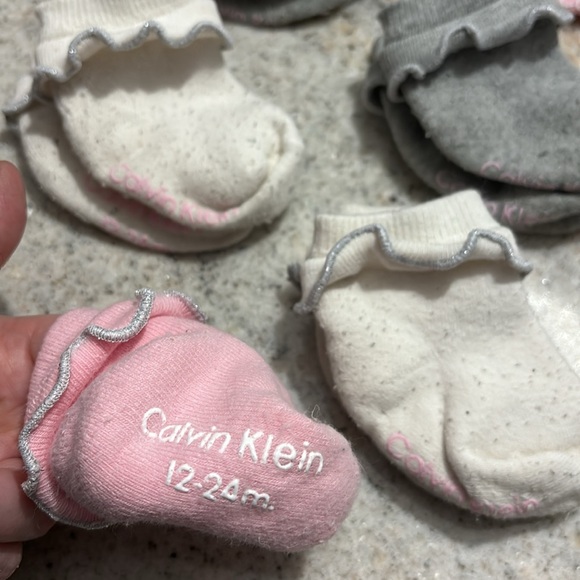 10/$30 Baby Accessories (0-24ms) - Picture 3 of 11